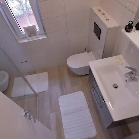Boscari Vila Režanci