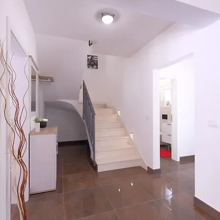 Boscari Vila Režanci