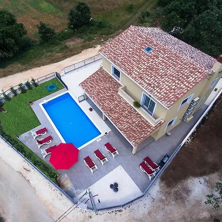 Boscari Villa *